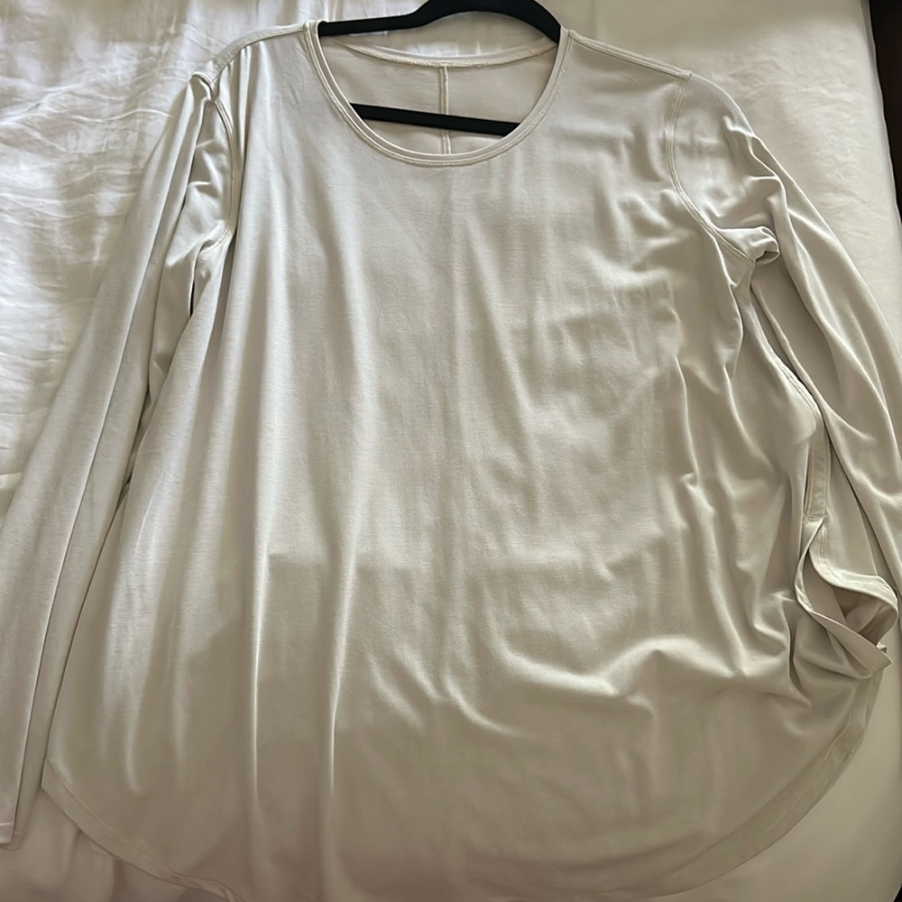 Lululemon long sleeve top